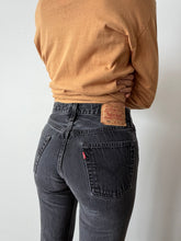 Faded Black 501 Levis 27w