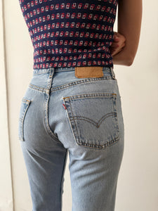 Levis 501 Cut Off Light Wash Jeans 27w