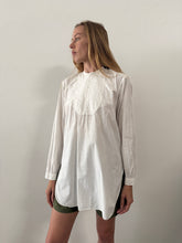Antique Men’s Pullover Dress Shirt