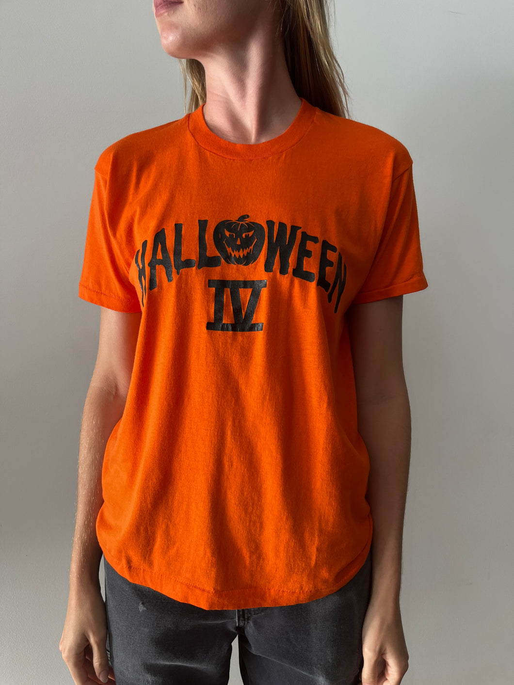 80s Halloween Haunted Mansion tee