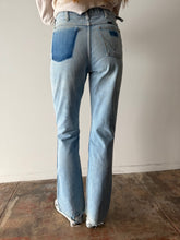 Wrangler Flared Light Wash Jeans 30w