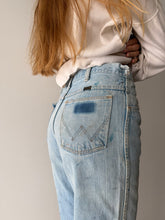 Wrangler Flared Light Wash Jeans 30w