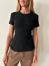 Plain Fitted Black Tee