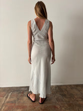 Pale Blue-Grey Slip