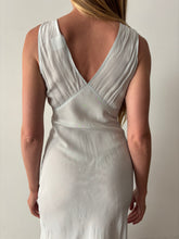 Pale Blue-Grey Slip
