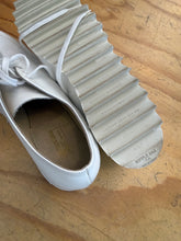 60s White Leather Ripple-Sole Shoes