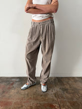 Eddie Bauer Loose Fit Corduroy Trousers 32w