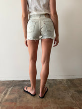 Levis 501 Shorts 28w